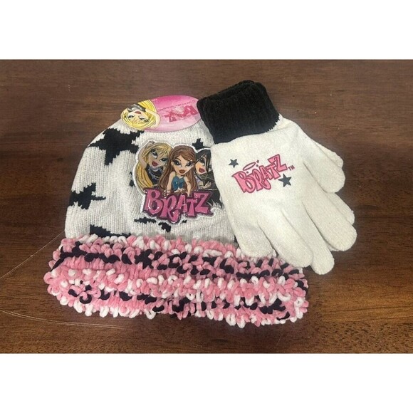 Bratz Girl size 7-14 multicolor winter hat and  gloves set - Picture 1 of 3